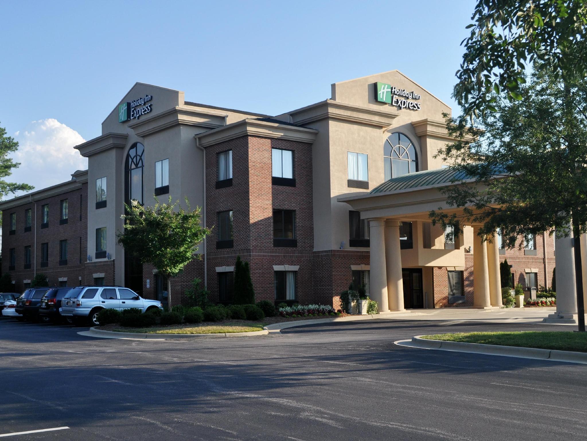 Holiday Inn Express Hotel & Suites Raleigh North - Wake Forest By Ihg Exterior foto